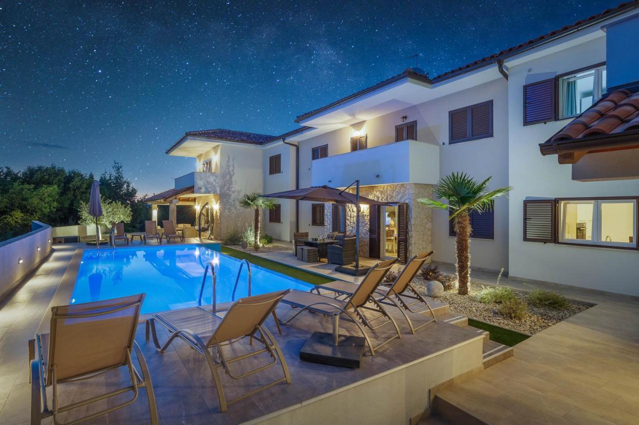Villa Antonada Vrh  外观 照片