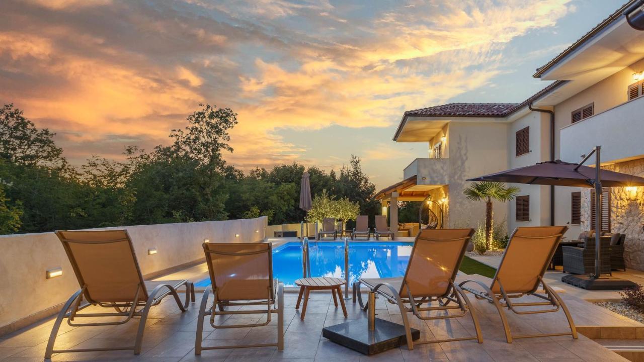 Villa Antonada Vrh  外观 照片