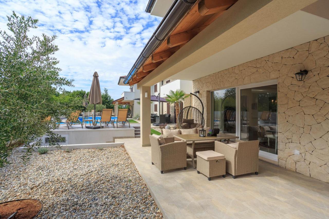 Villa Antonada Vrh  外观 照片