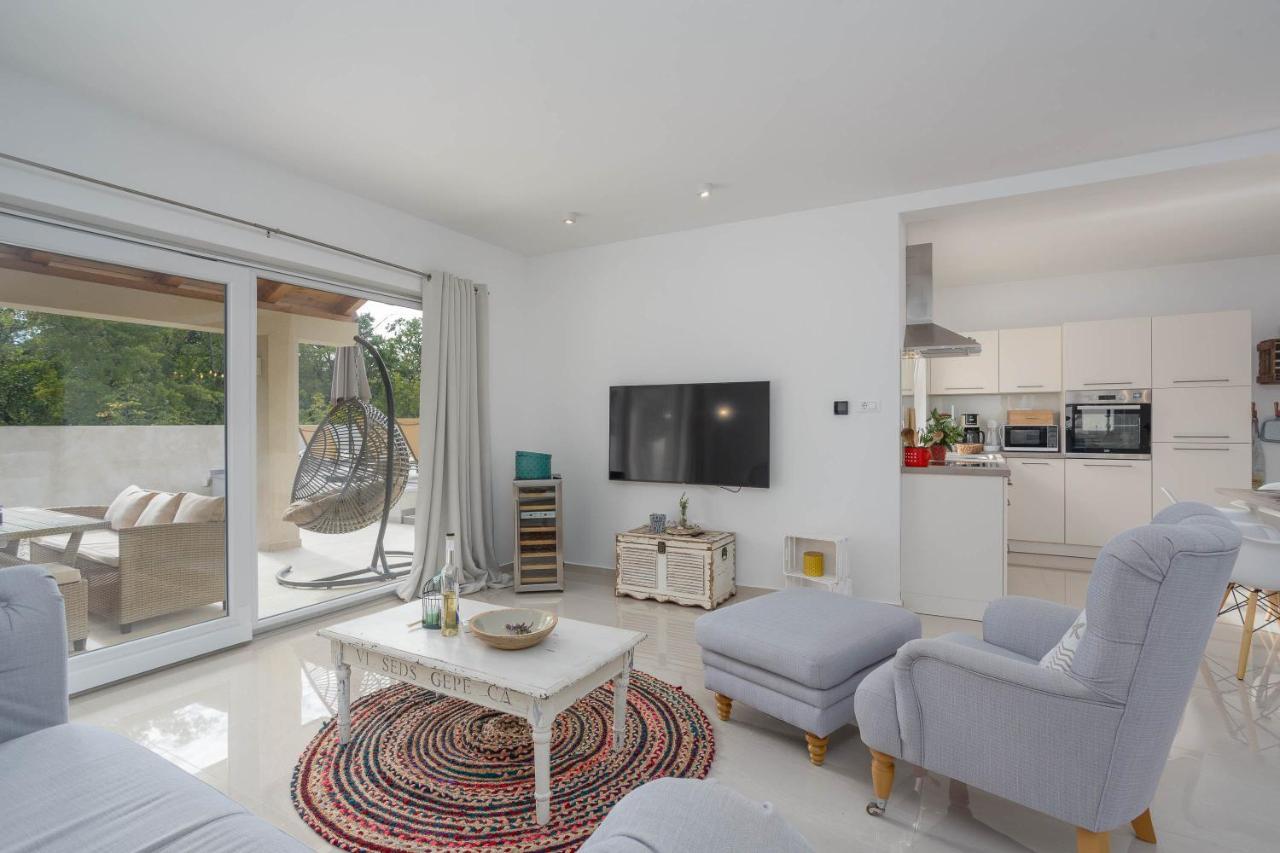 Villa Antonada Vrh  外观 照片