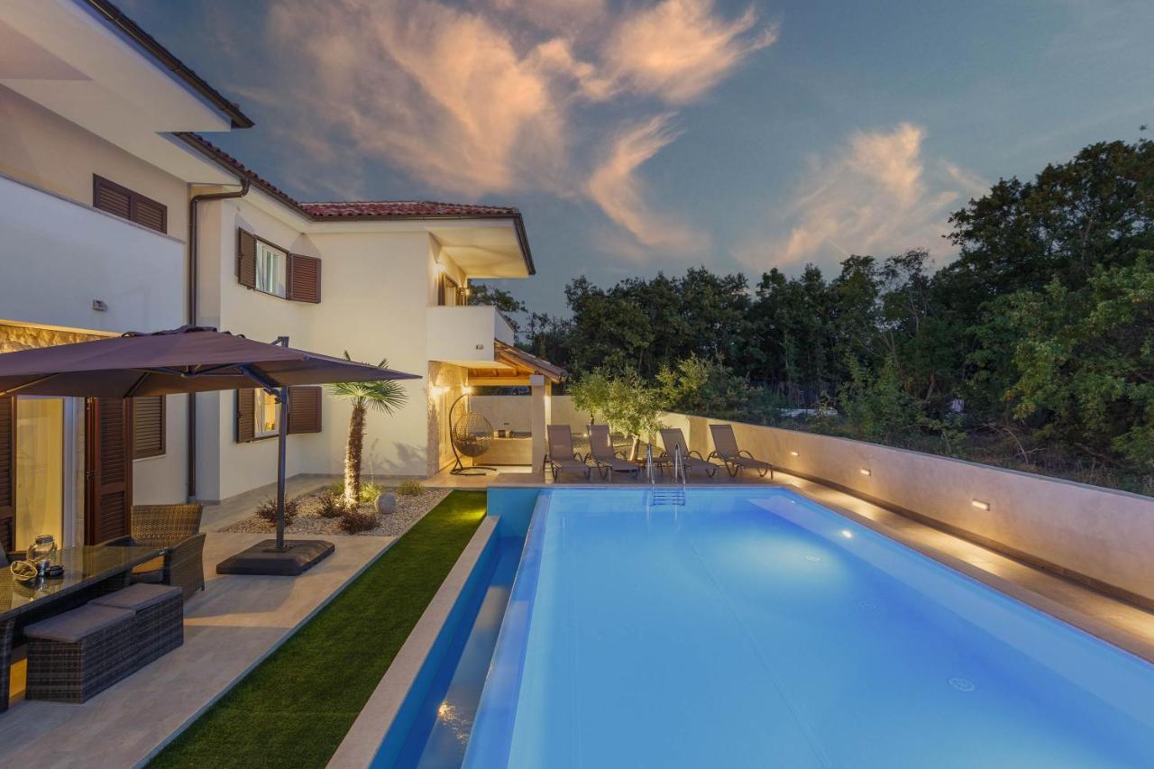 Villa Antonada Vrh  外观 照片